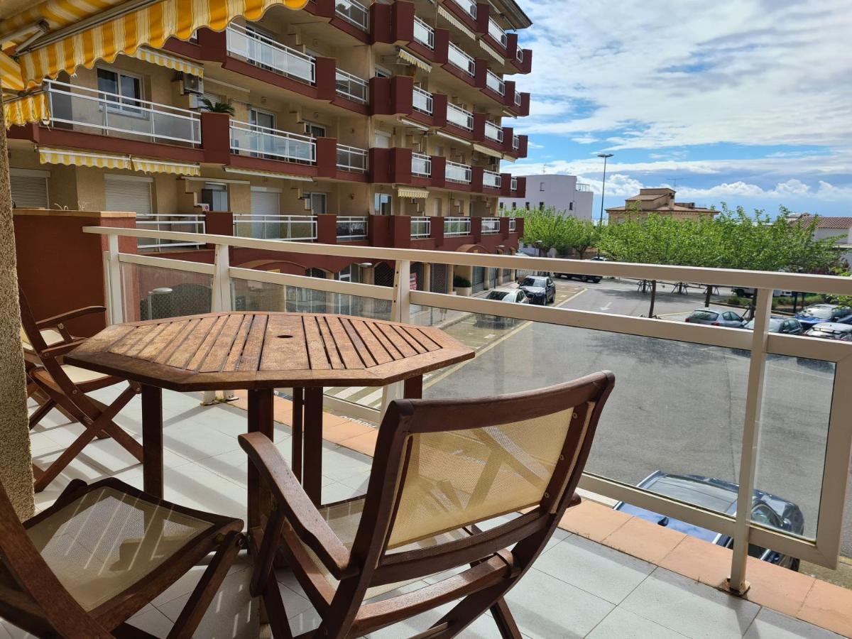 Acogedor Apartamento Vistas Al Mar Ρόζες Εξωτερικό φωτογραφία