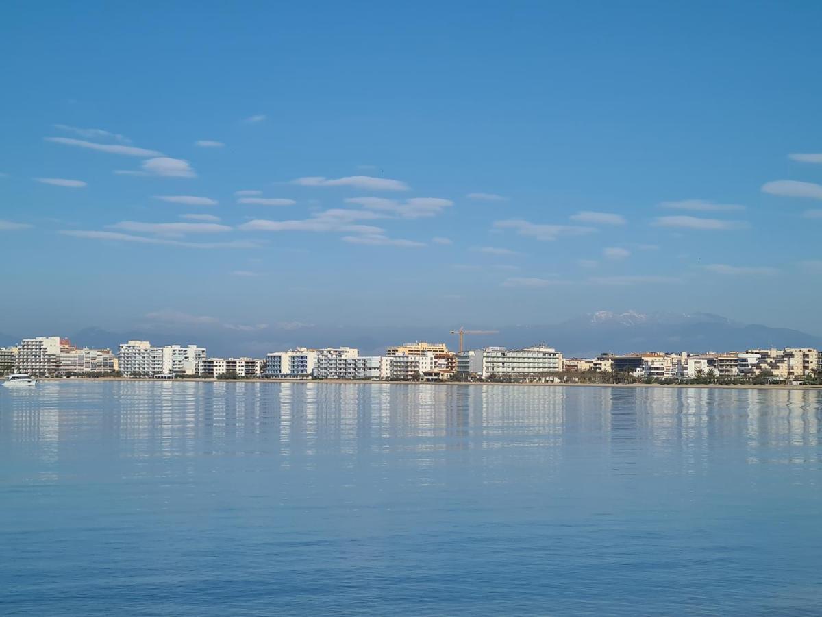 Acogedor Apartamento Vistas Al Mar Ρόζες Εξωτερικό φωτογραφία